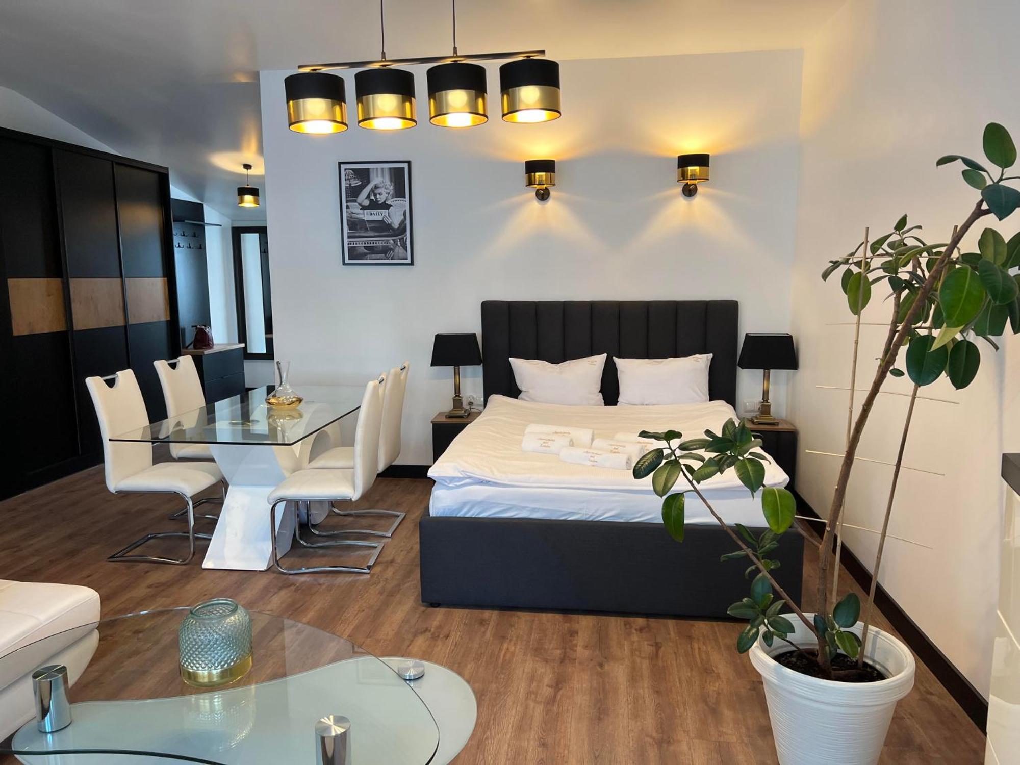 Apartamenty Pod Katedra Bielsko-Biala Exterior photo